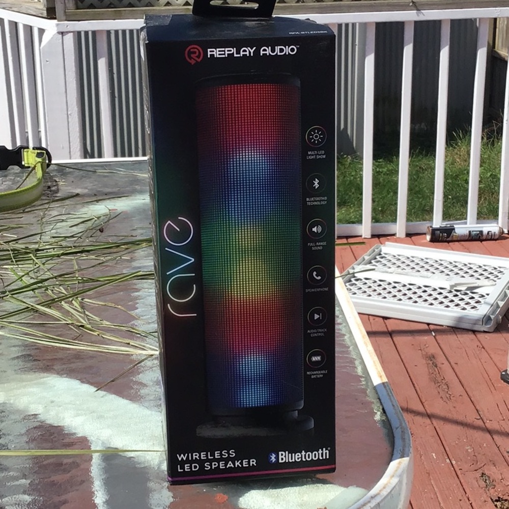 Bluetooth rave WirelessMulti-color LED SPEAKER NIB
